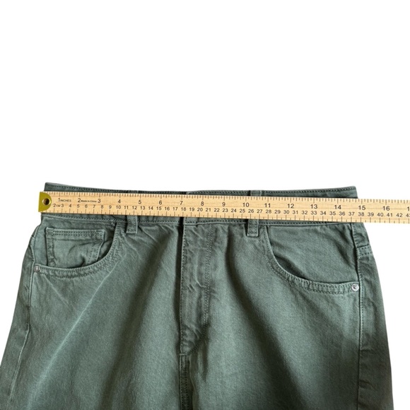 DL1961 by Anthropologie Hepburn Ultra High-Rise Cropped Wide-Leg Jeans - Picture 11 of 16